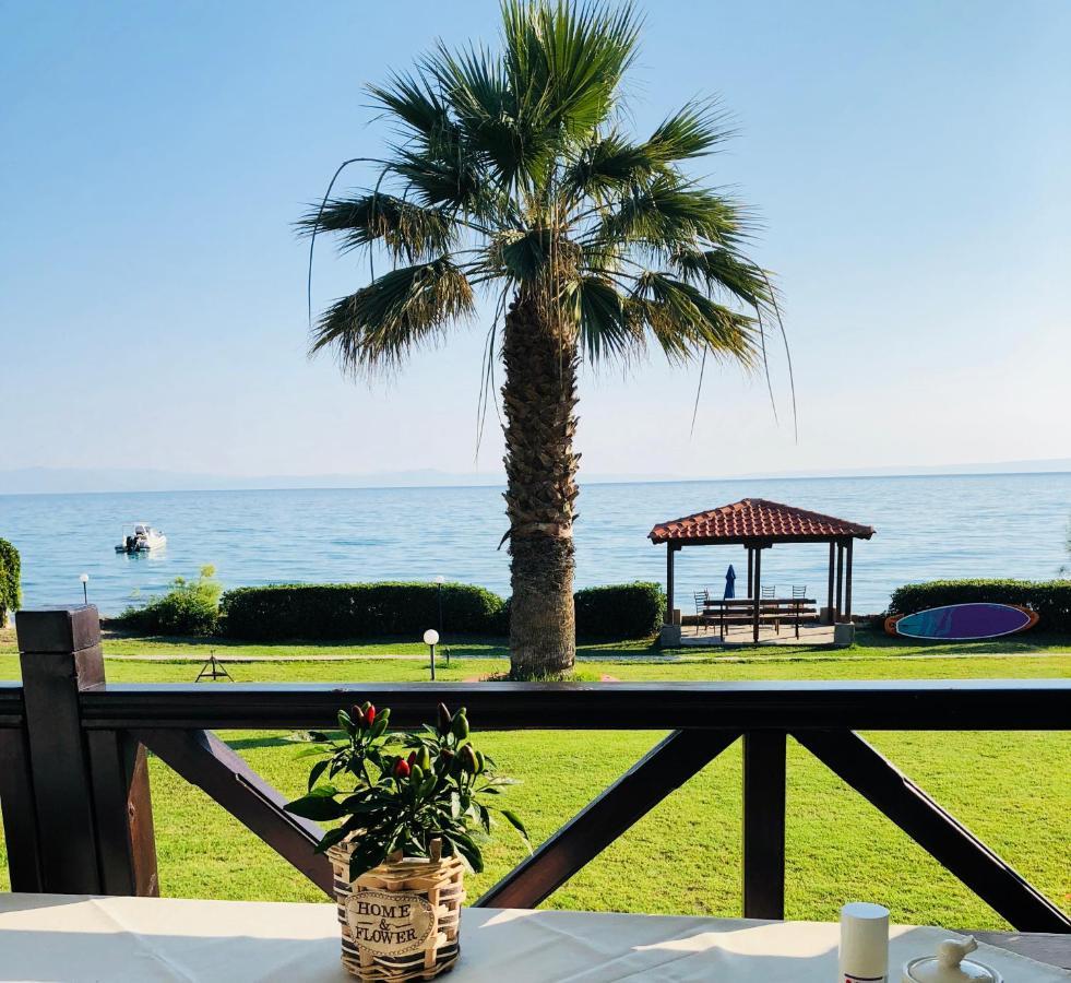 On The Beach Apartment Полихроно Экстерьер фото